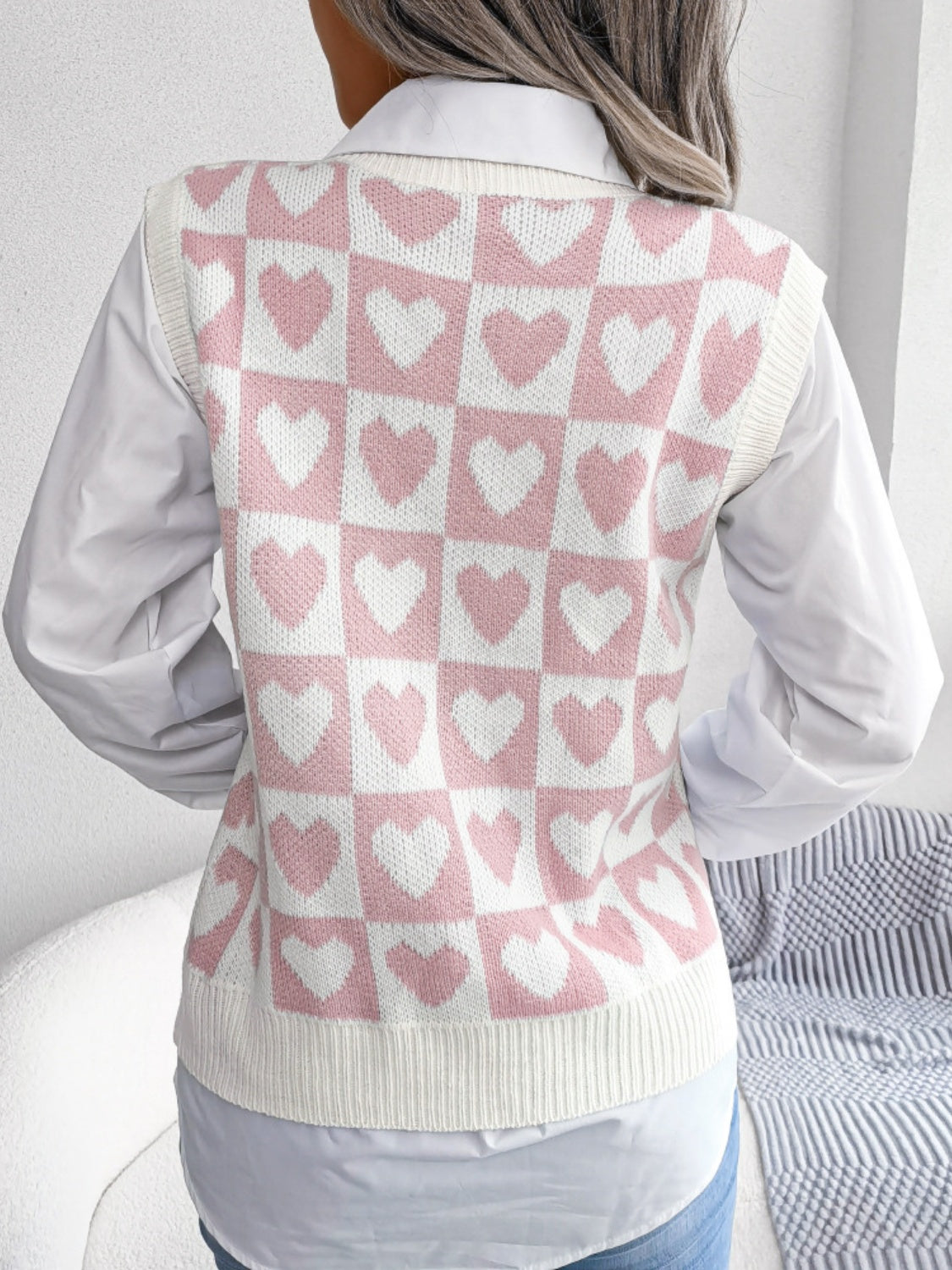 She's A Heartbreaker Heart Printed V-Neck Sweater Top(3 Colors)