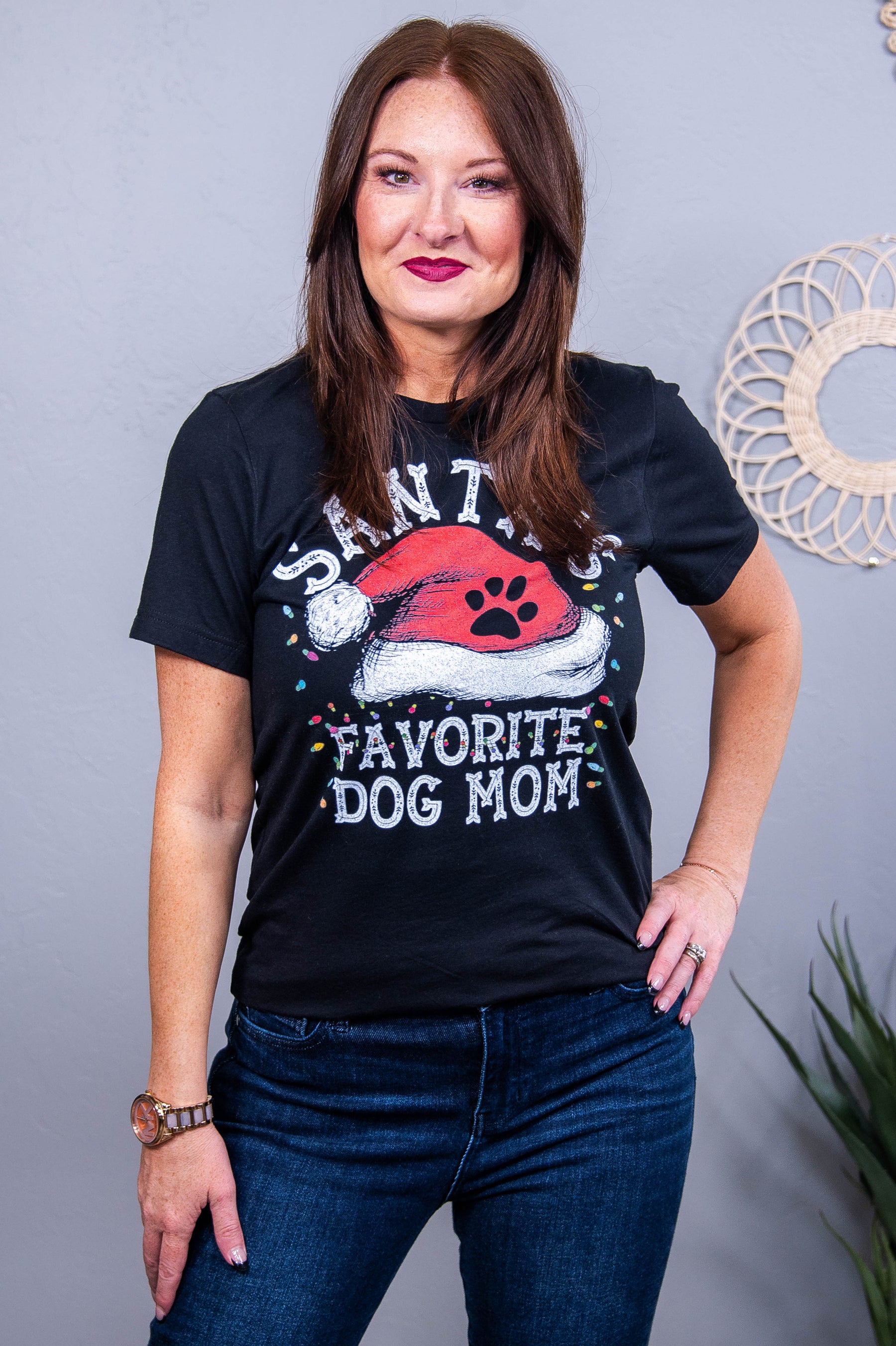 Santa's Favorite Dog Mom Black Graphic Tee - A3742BK