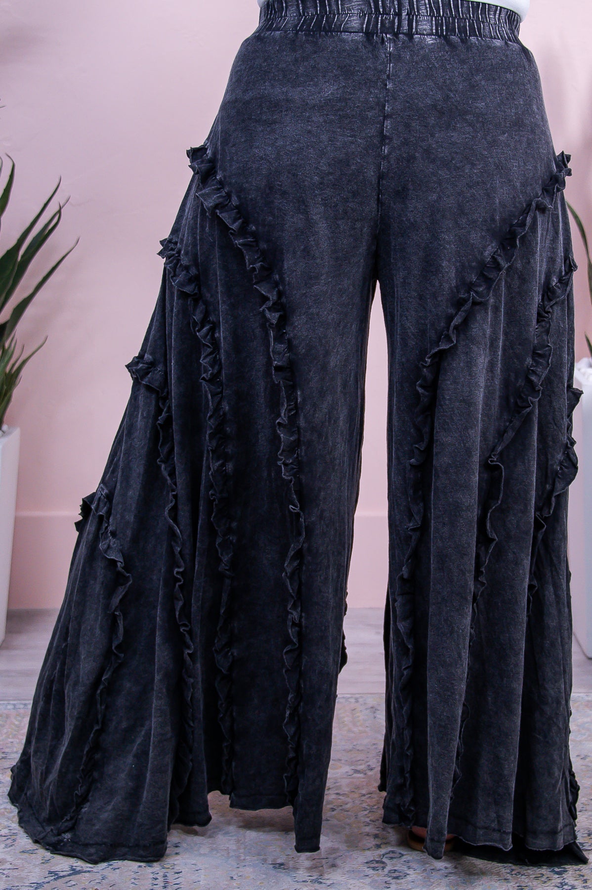 Sassy Statement Black Solid Ruffle Palazzo Pants - PNT1659BK