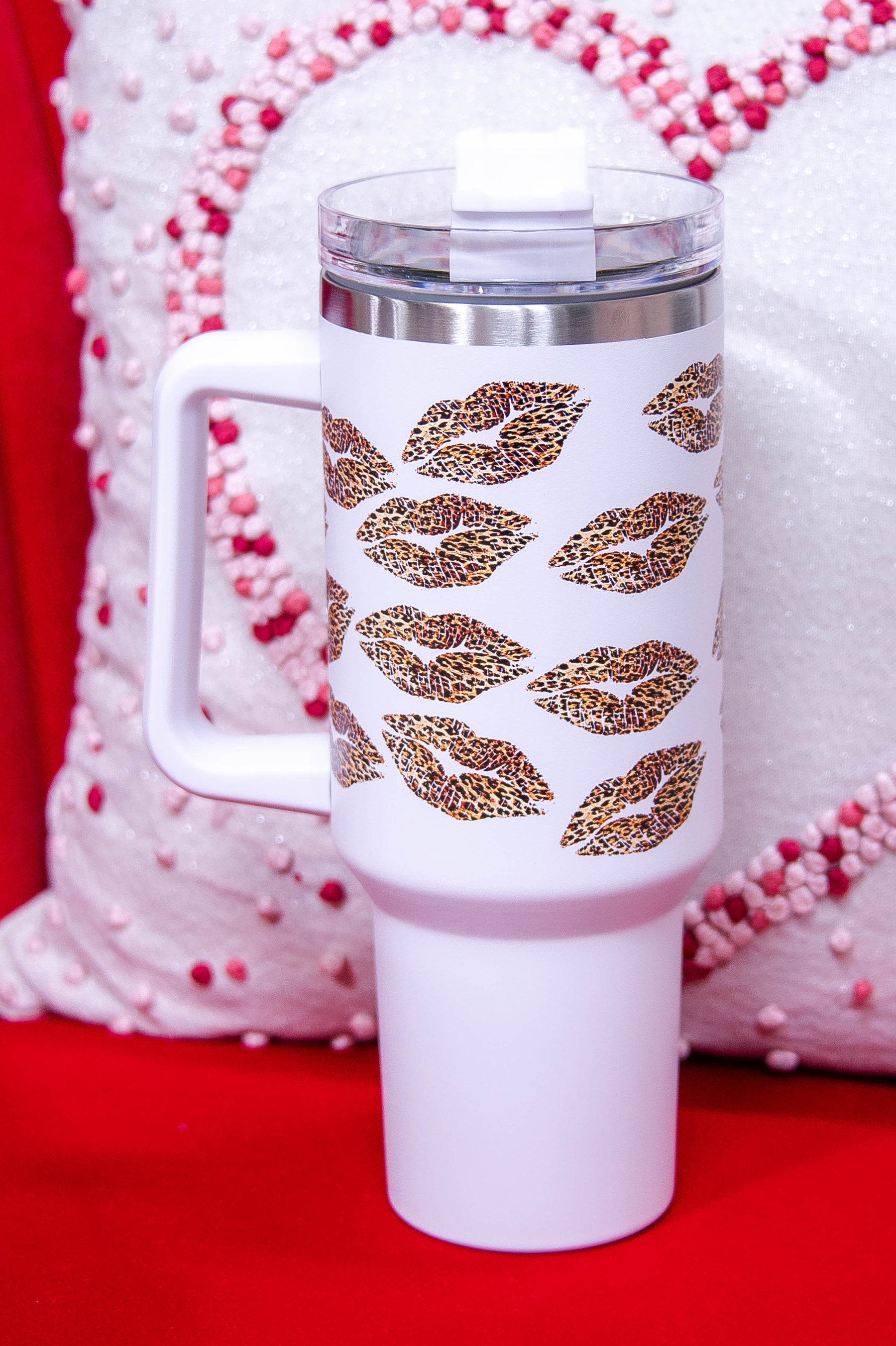 White/Multi Color Printed Lips 40 Oz Tumbler - TBL064WH