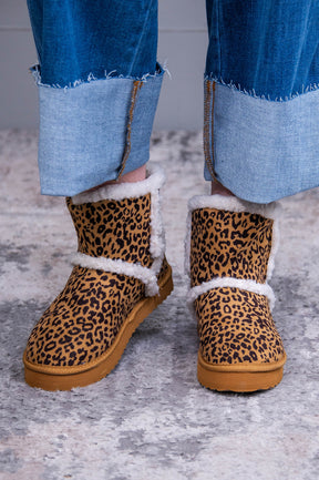 She Runs The World Tan Printed Fuzzy Boots - SHO2764LE