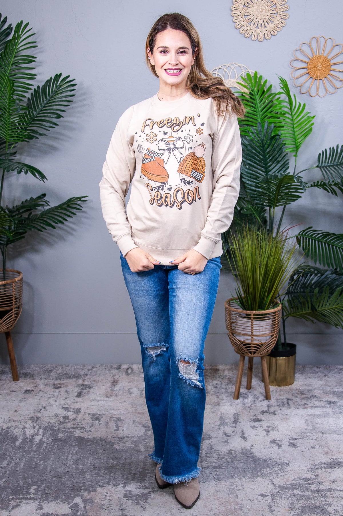 Freezin Season Sand Graphic Sweatshirt - A3936SD