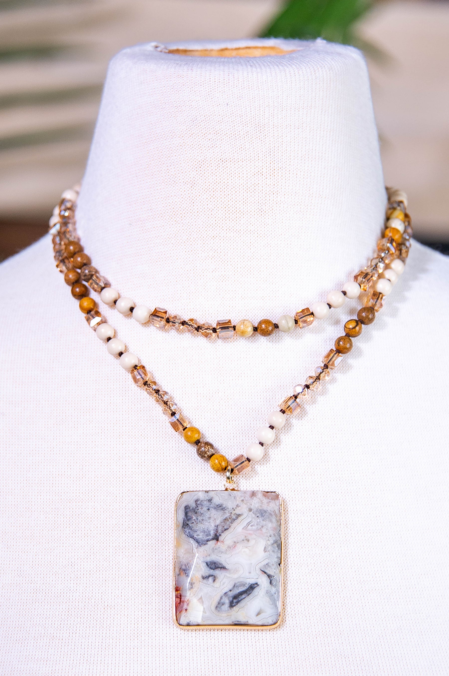 Natural/Brown Beaded Stone Pendant Necklace - NEK4392NA