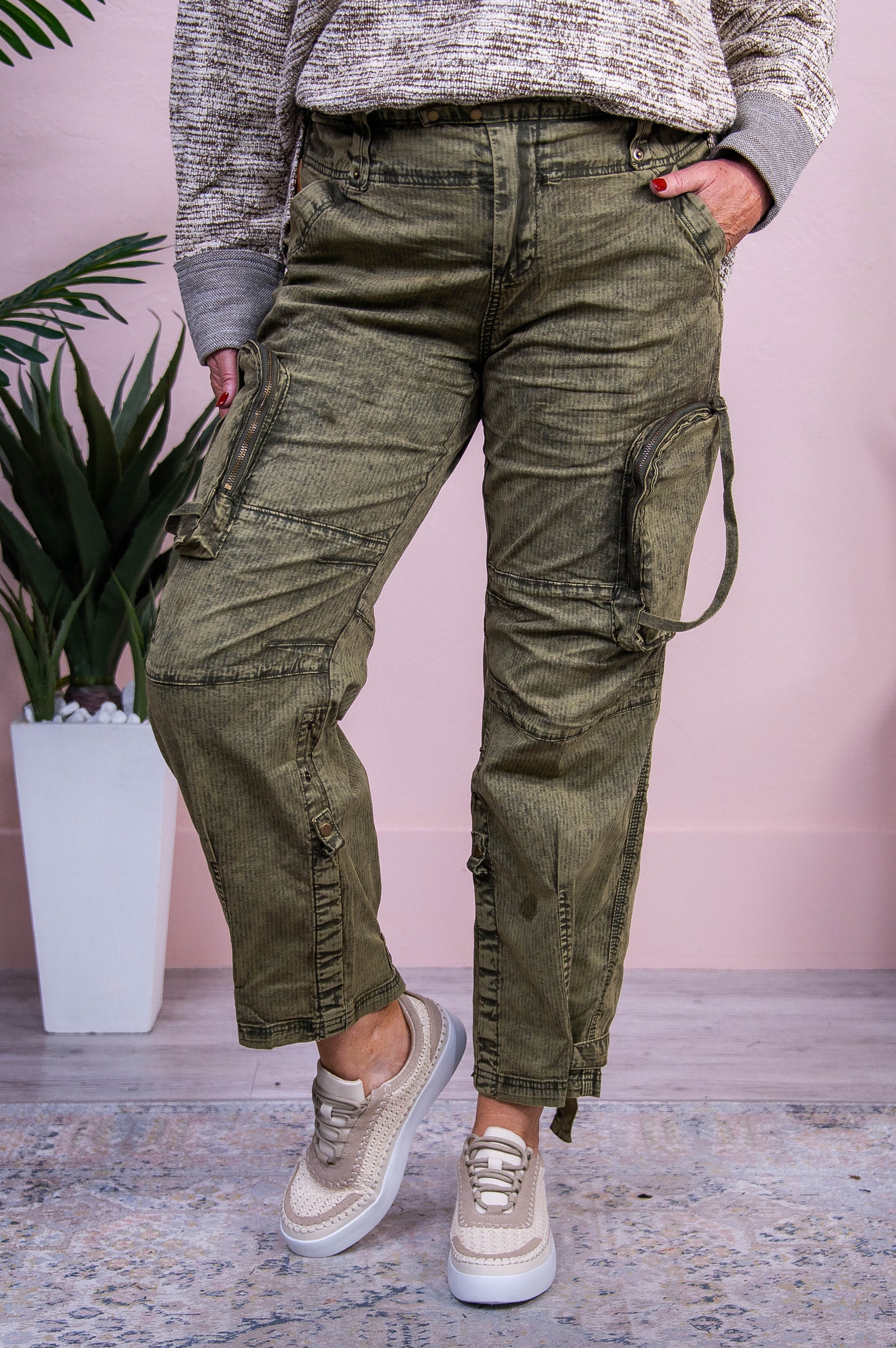 Rustic Cowgirl Olive Solid Cargo Pants - PNT1705OL