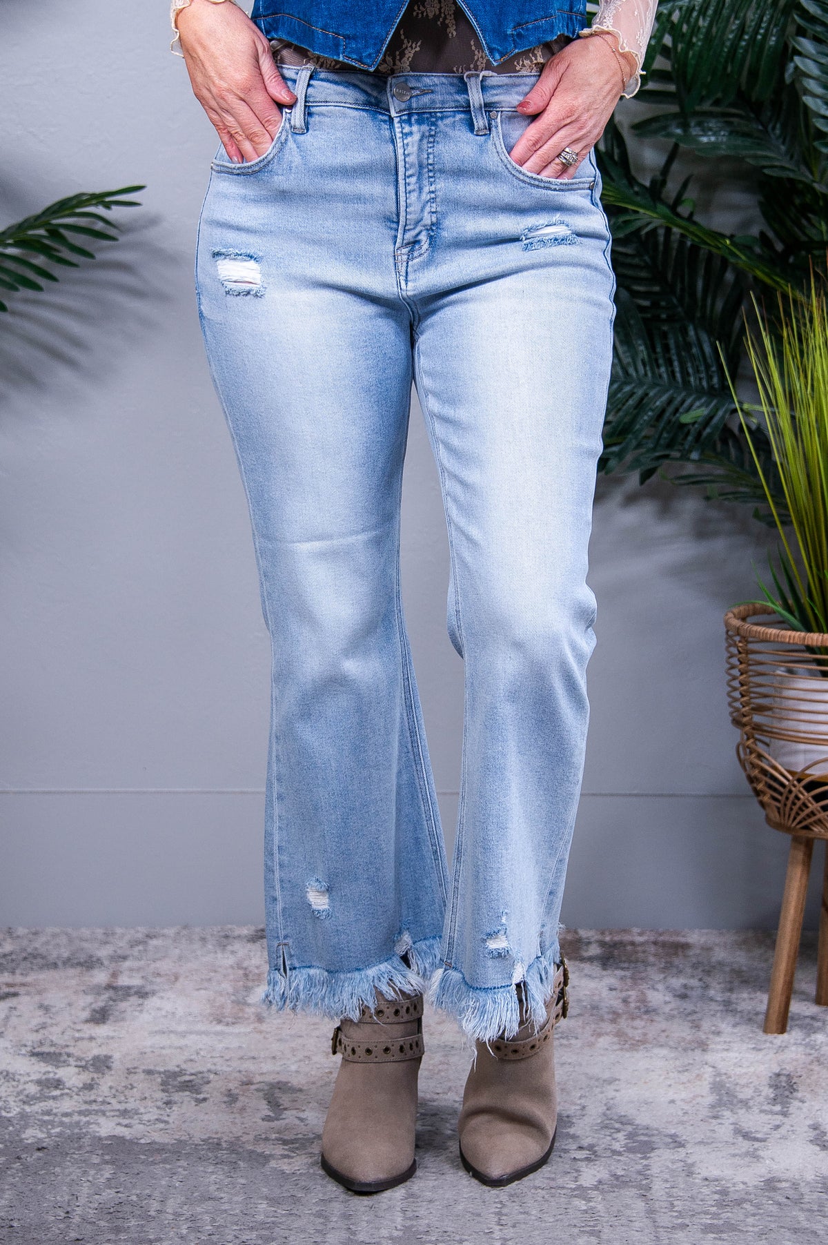 Evelyn Raw Hem Distressed Cropped Flare Jeans