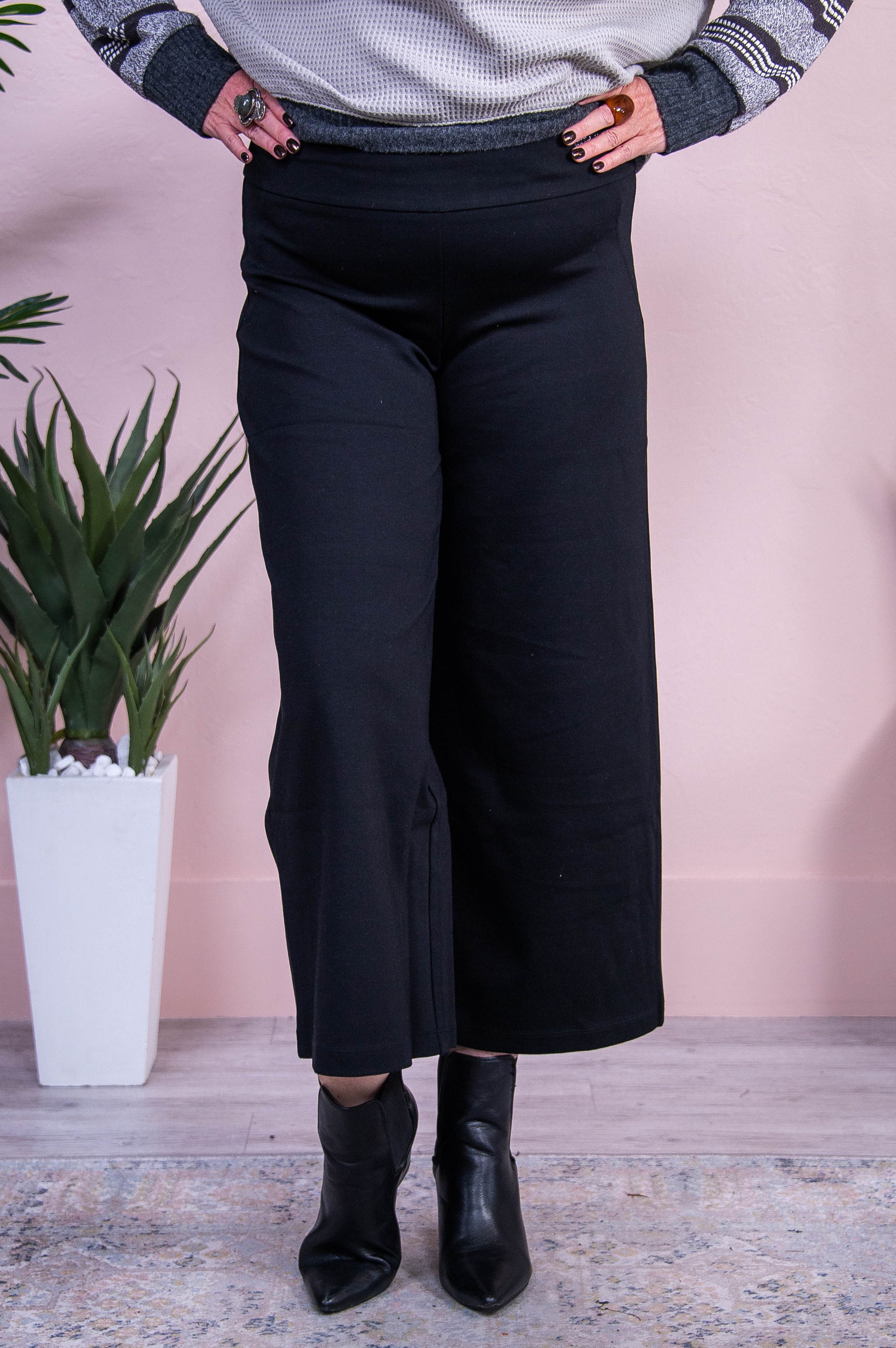 Confident Stride Black Solid Cropped Pants - PNT1714BK