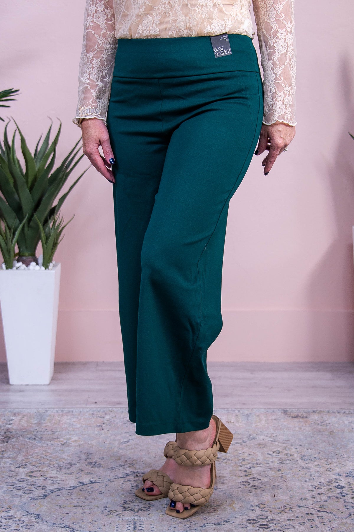 Confident Stride Hunter Green Solid Cropped Pants - PNT1719HGN