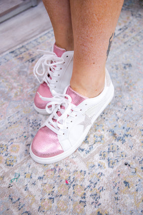 Sole Searching Light Pink/Off White Metallic/Star Sneakers - SHO2610LPK