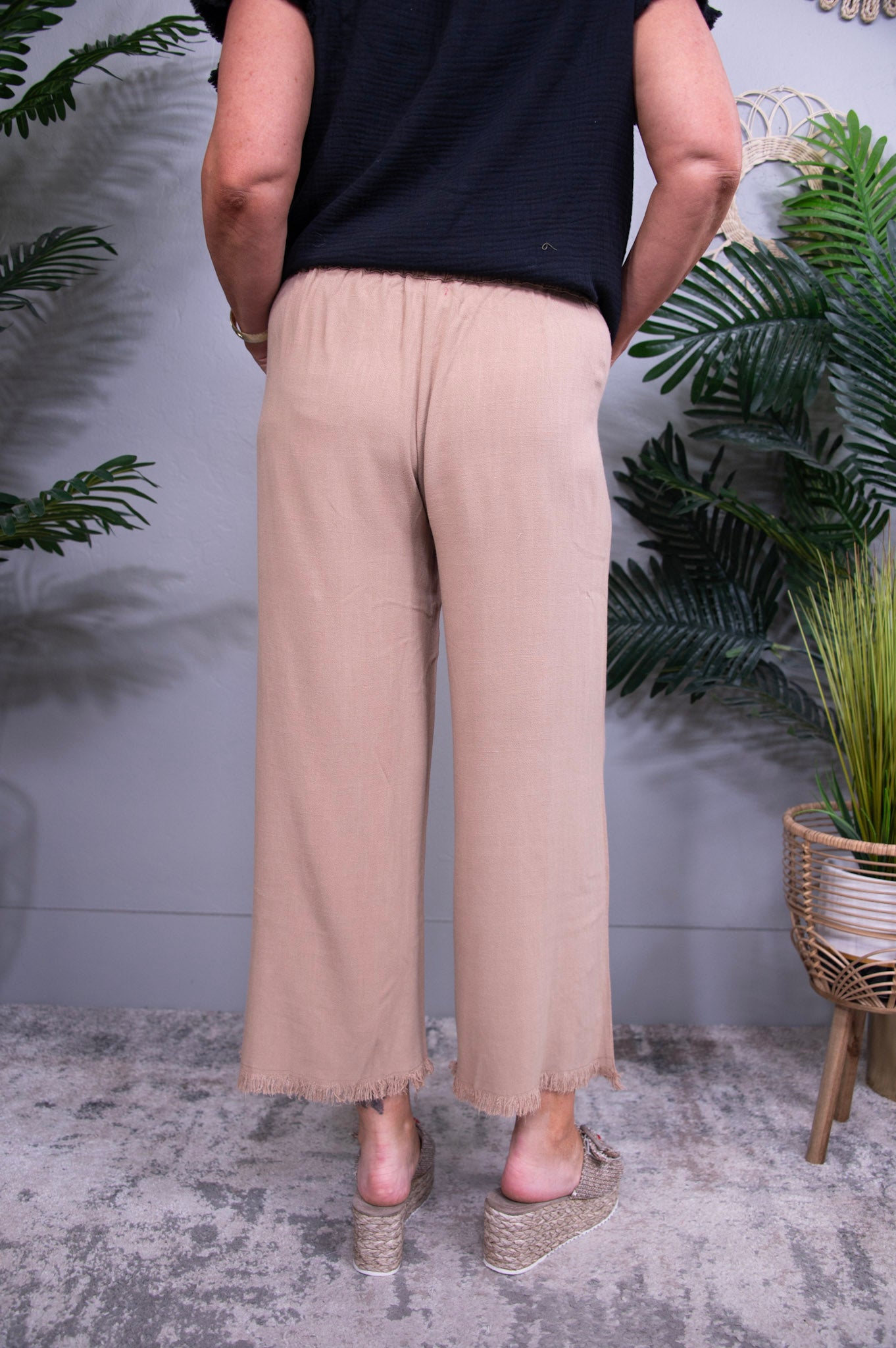 Basics On Point Camel Linen Wide Leg Pant