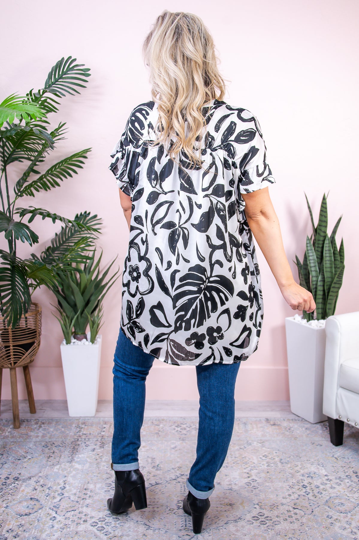 The Epitome Of Class Black/Ivory - Neck T8854BK V Floral Tunic
