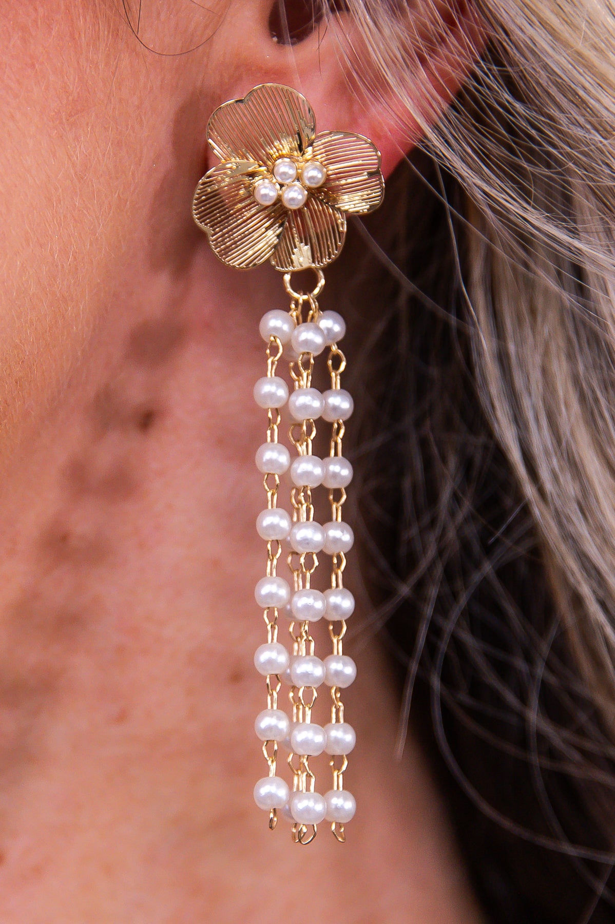 Gold/Cream Floral Pearl Curtain Drop Earrings - EAR4312CR