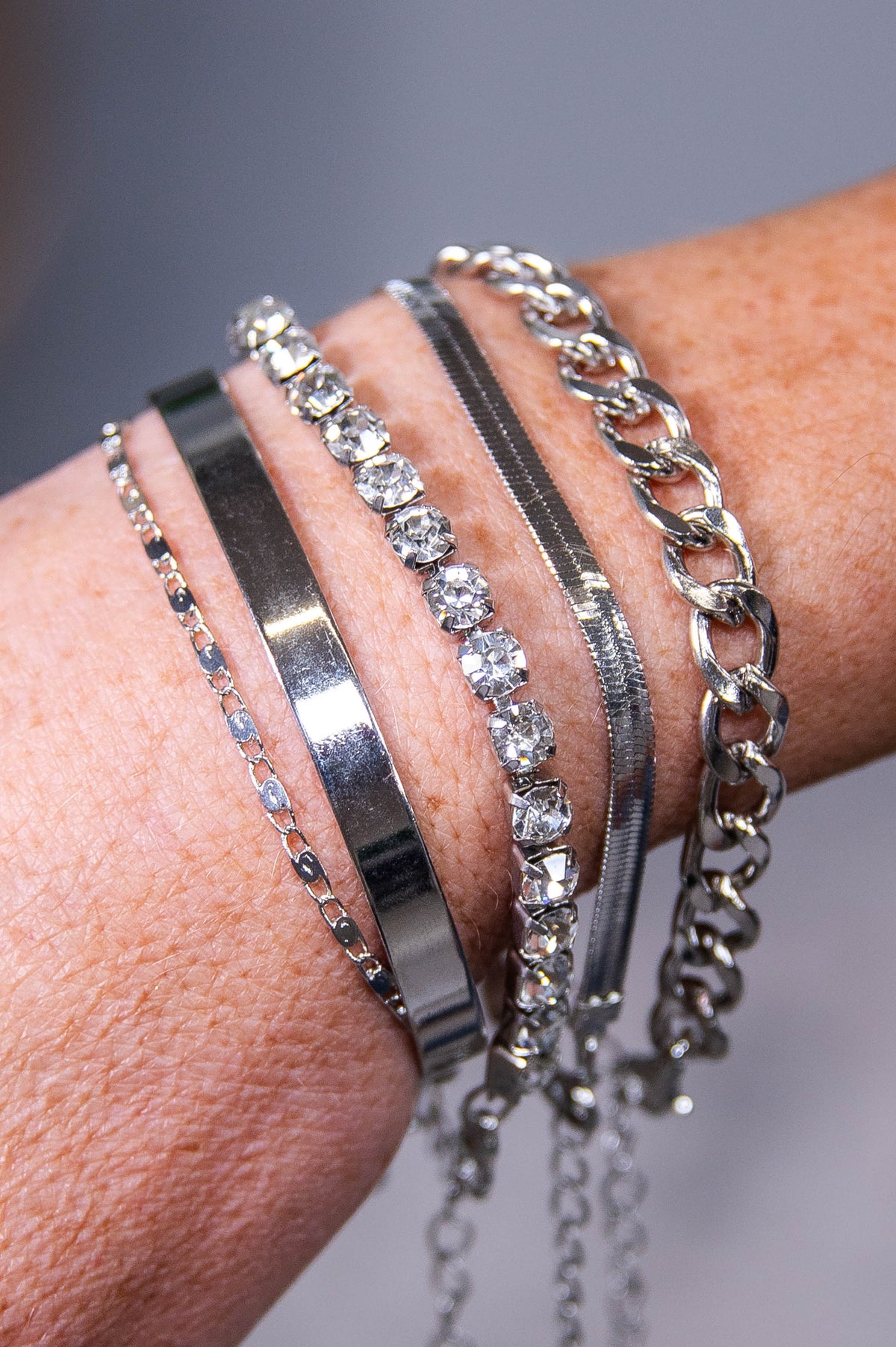 Silver Chain Link/Bling Stackable Bracelet - BRC3433SI