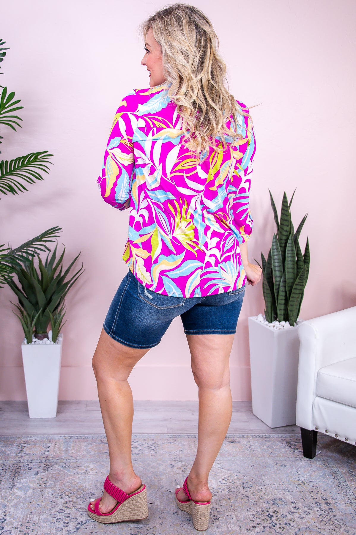 Everything I Wanted Magenta/Multi Color Tropical Leaf Top - T9762MG