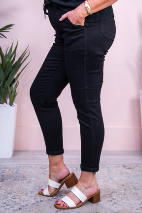 Loretta Black Solid Jeans - K1160BK