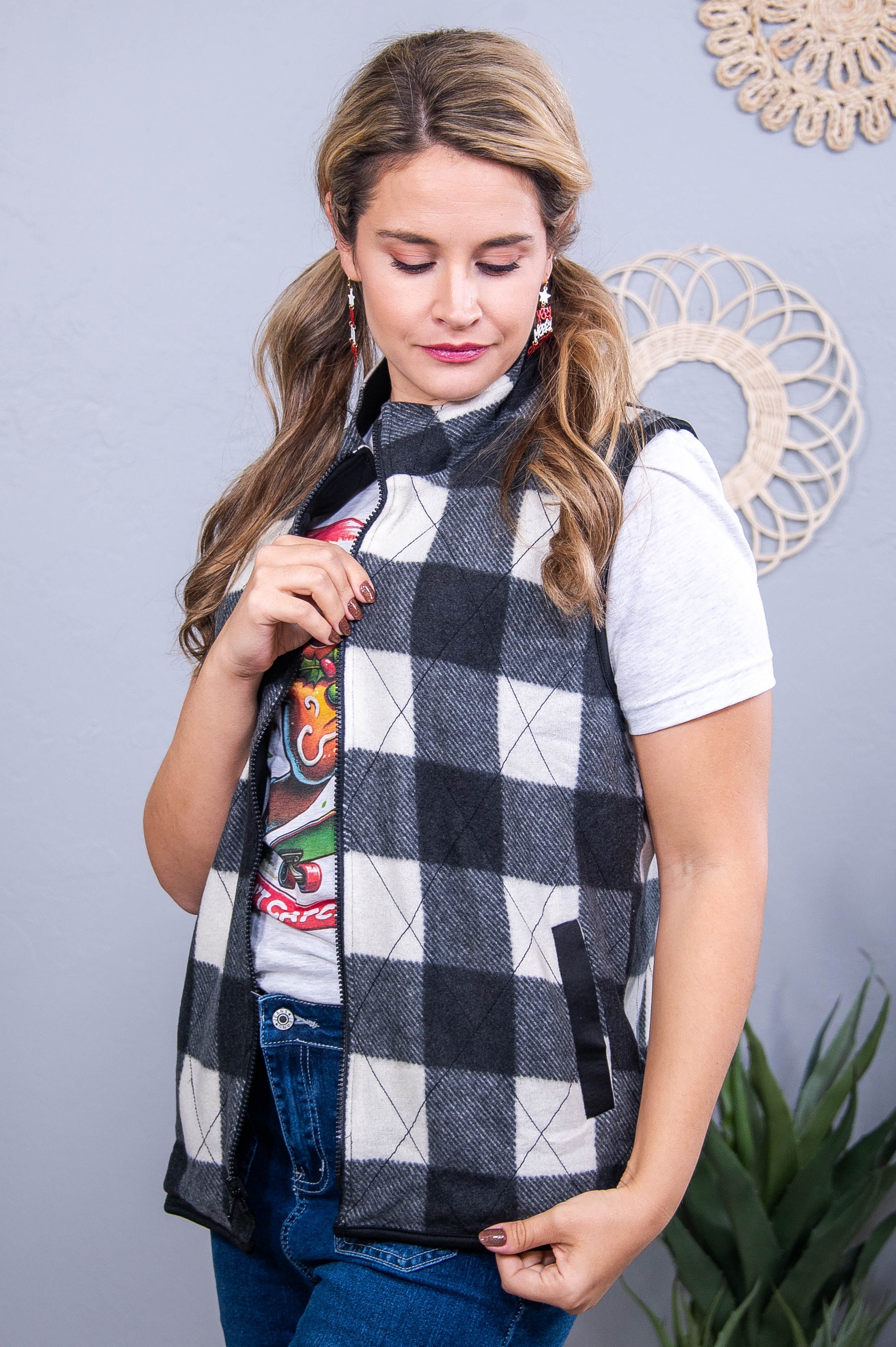 First Sign Of Winter White/Black Buffalo Plaid Vest - O5634WH