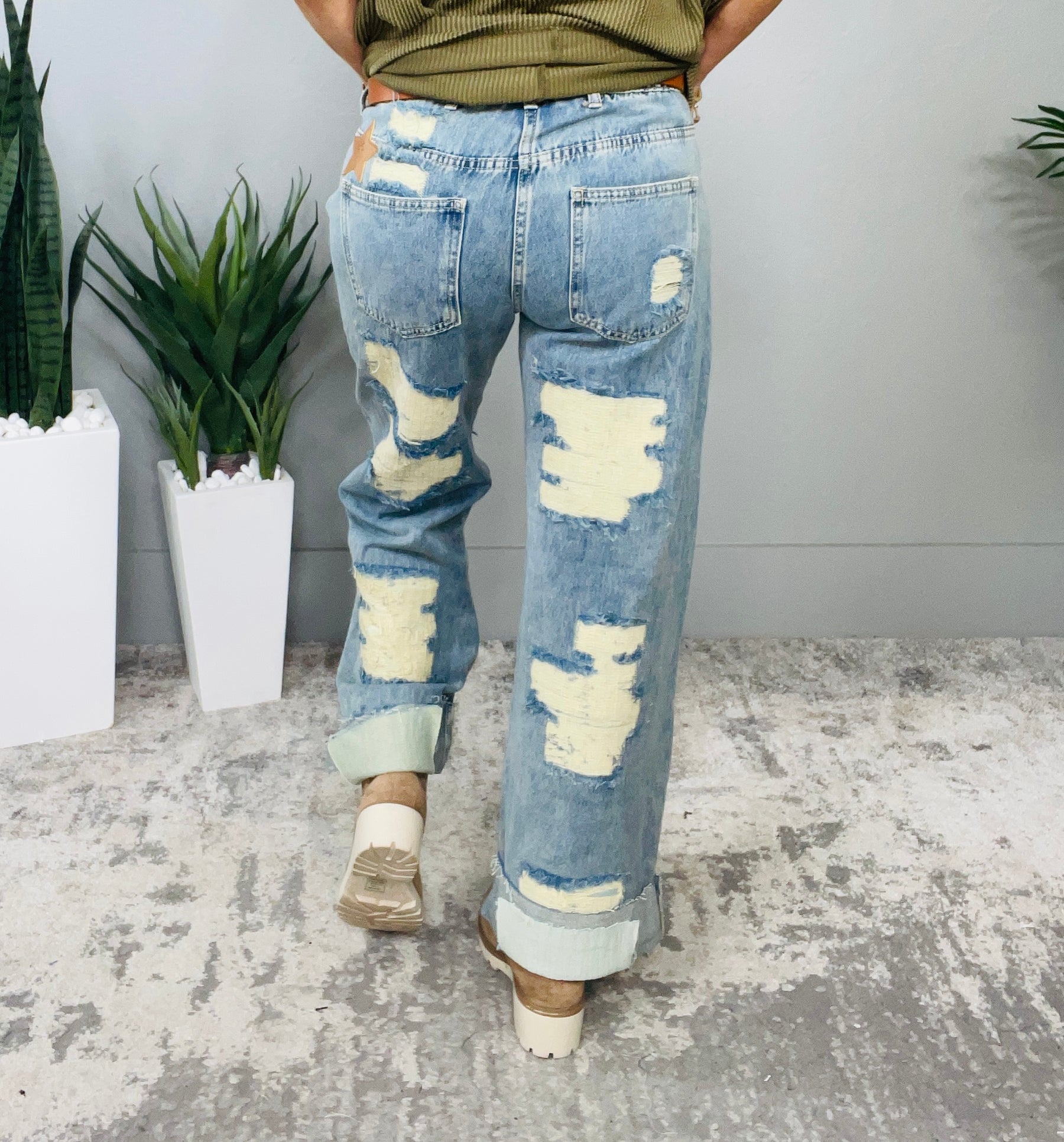 Leona Light Denim Distressed Jeans - K1249LDN