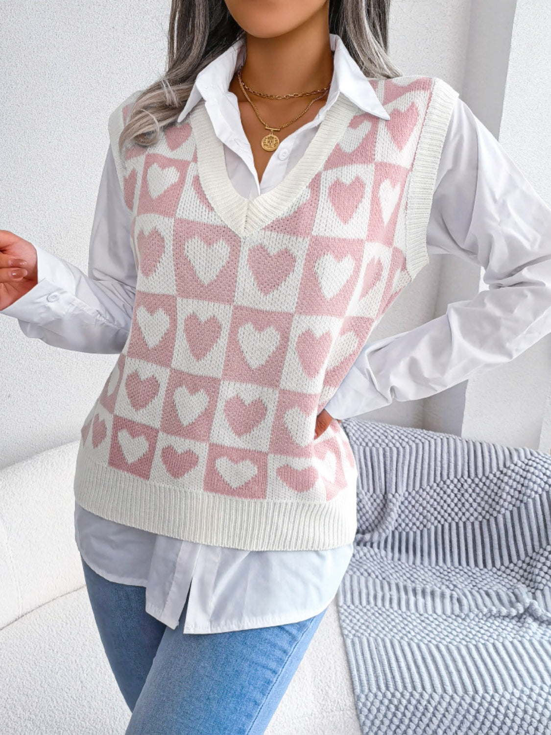 She's A Heartbreaker Heart Printed V-Neck Sweater Top(3 Colors)