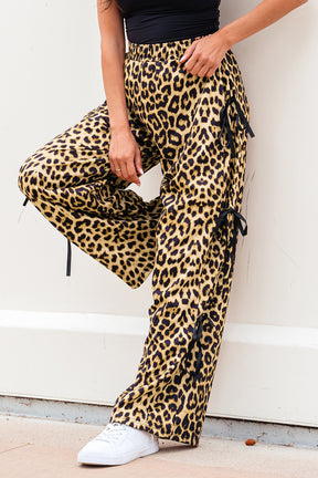 Chic But Savage Bow Tie High Waist Pant