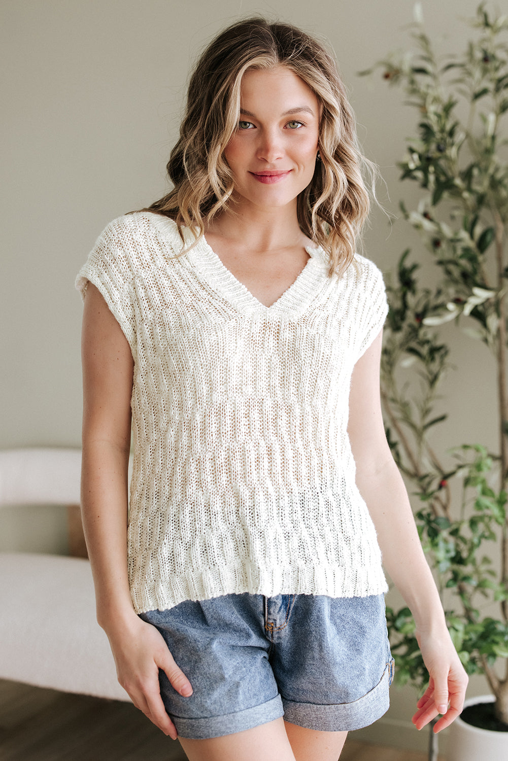 Casual Beauty Beige  V Neck Short Sleeve Sweater